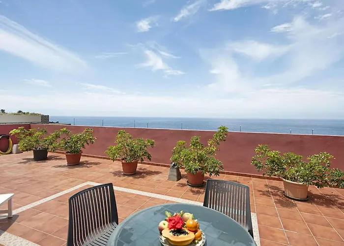 Spacious With Private Terrace